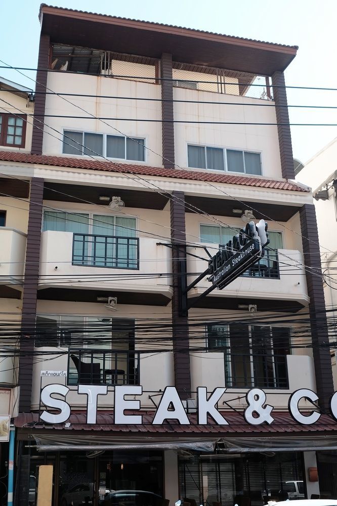 Steak And Co. Boutique Hotel Паттайя Экстерьер фото